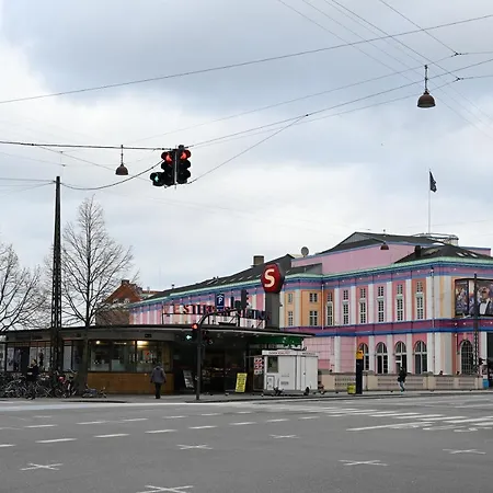 Cozy One Bedroom In Vesterbro 아파트